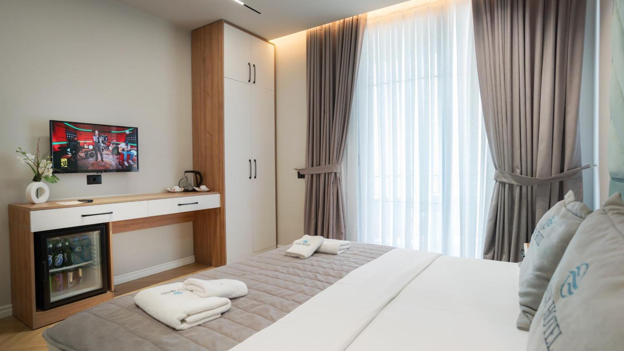 Hotel Saly Durrës Eksteriør billede